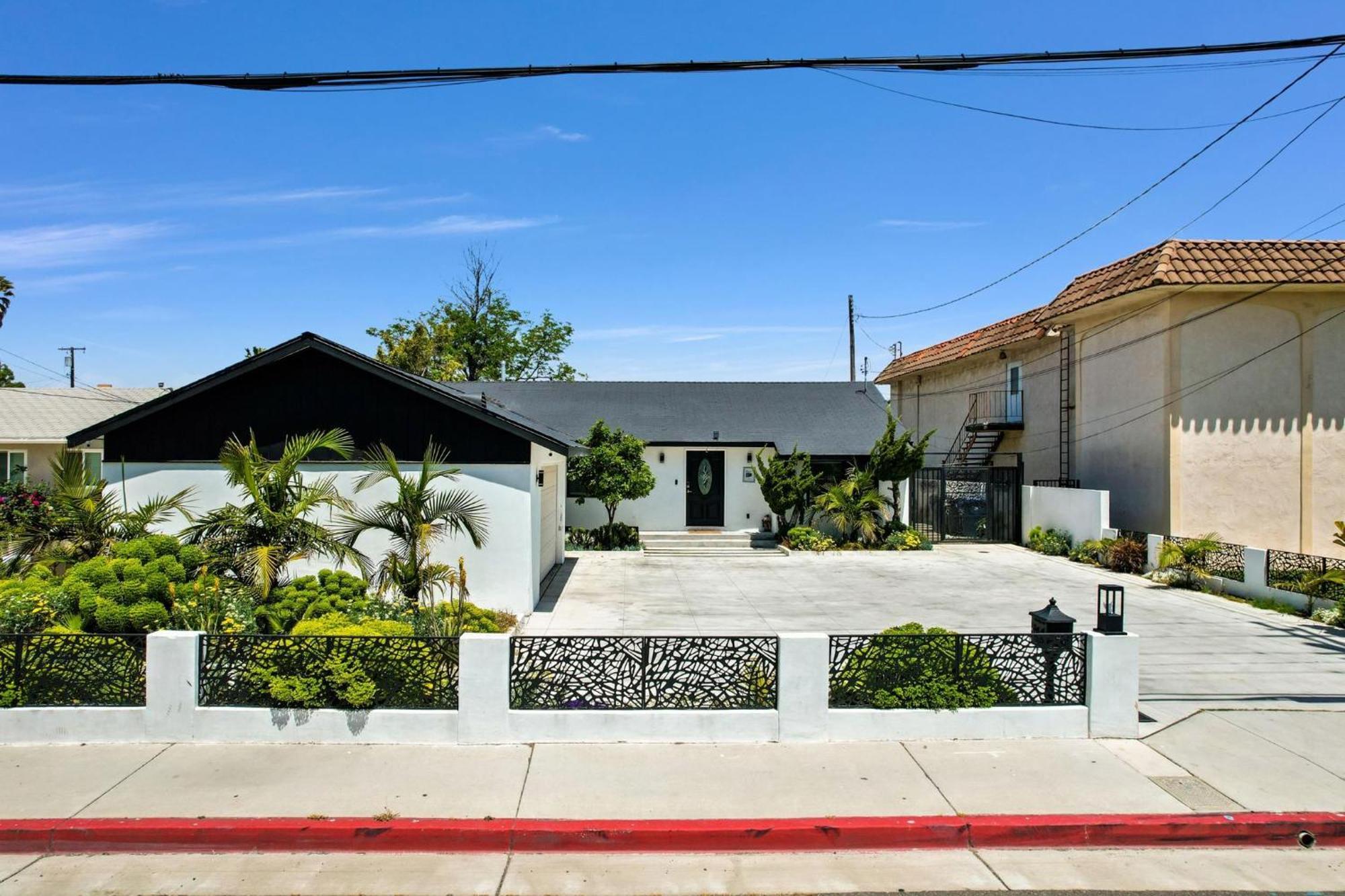 Luxury 4 Bedroom Villa ハンティントンビーチ エクステリア 写真