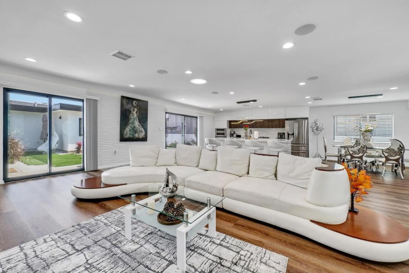 Luxury 4 Bedroom Villa ハンティントンビーチ エクステリア 写真