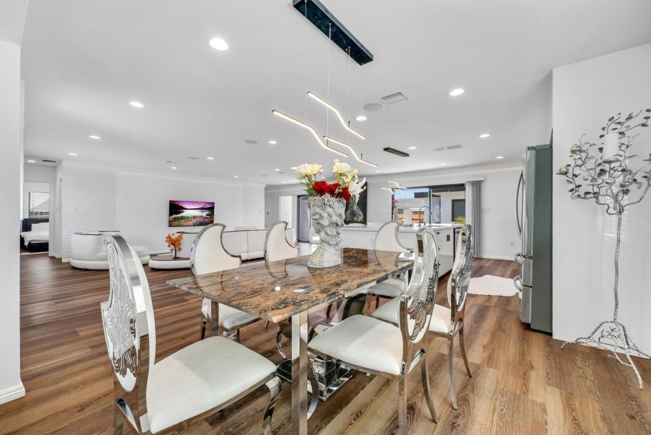 Luxury 4 Bedroom Villa ハンティントンビーチ エクステリア 写真