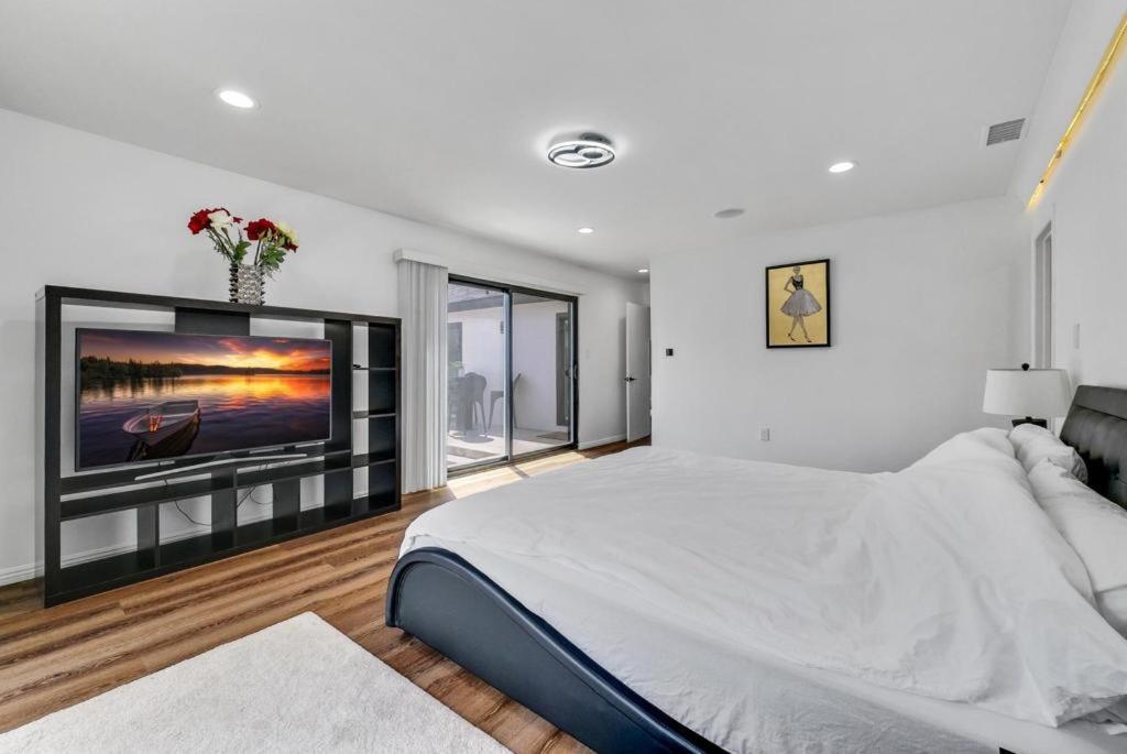 Luxury 4 Bedroom Villa ハンティントンビーチ エクステリア 写真